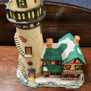 Vintage 1998 Collectable Dickens Ceramic 11" Tall Lighthouse/Figurine